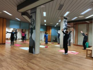 3-325x244
