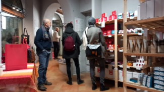 Emergency-negozio-macerata-3-325x182