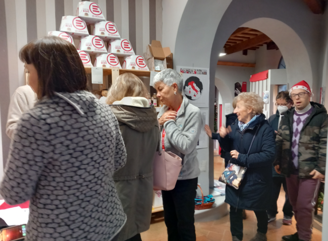 Emergency-negozio-macerata-4-650x478