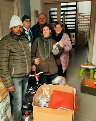 donazione-giochi-e1671640553206-317x400