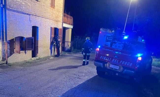 incendio-matelica2-e1671106165960-650x393