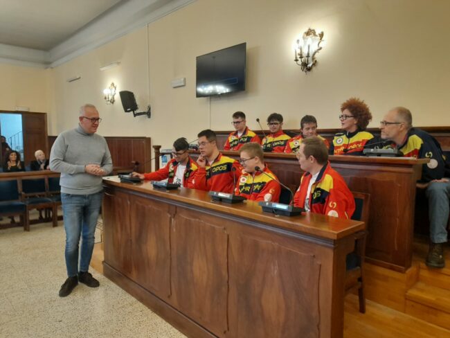 squadra_sindaco-1-650x488