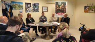 terre_tartufo_conf_stampa_02_ok-325x146