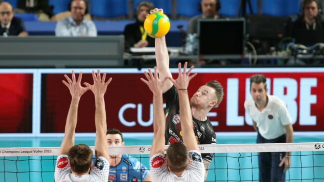 Luce-Roeselare-champions-3-650x366