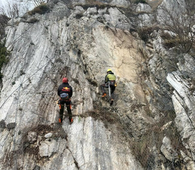 Rocciatori-caduta-massi-