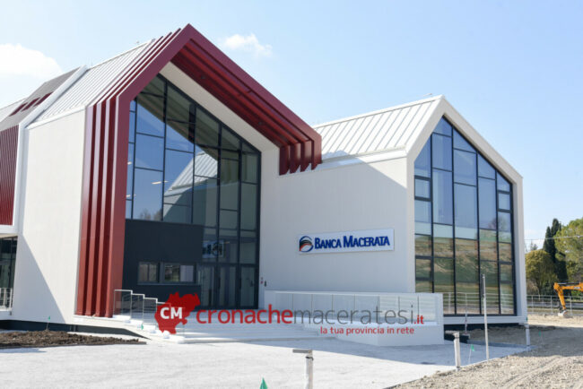 BancaMacerata_FF-5-650x434