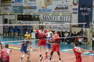 Med-Store-Tunit-squadra