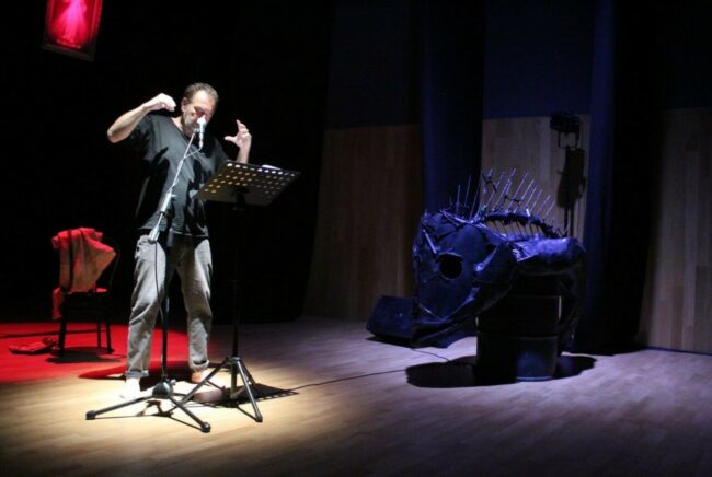 Sebastiano Somma durante le letture