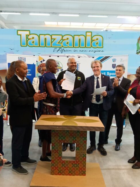 tanzania-cus-2-488x650