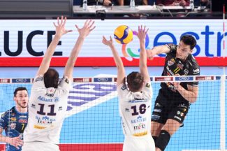 lube-volley-llianz-milano-playoff-gara-5-FDM-5-325x216