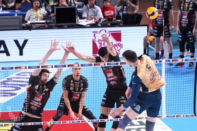 lube-volley-withu-verona-plauoff-gara-5-FDM-11-650x433