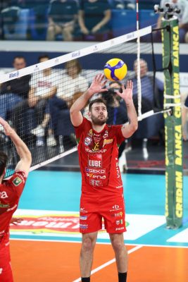 milano-lube-semifinale-playoff-gara2-25-267x400