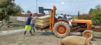 protezione-civile-san-severino-volontari-al-lavoro-conselice1-325x146