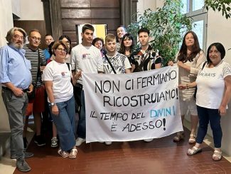 1688136838321-325x244