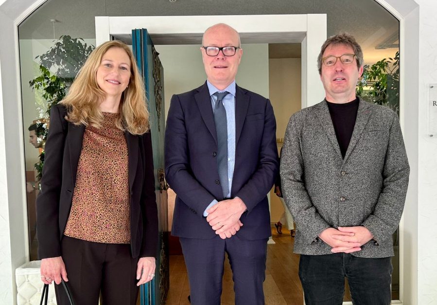 John Risse Un premio Pulitzer e un docente di Harvard per la cattedra Jean Monnet ...