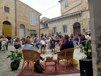 aperitivi-mogliano1-325x244
