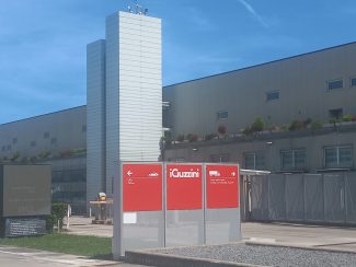 iGuzzini-recanati-ingresso-aziendale