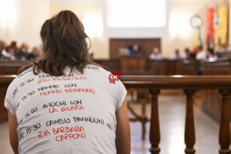 protesta-asili-in-consiglio-comunale-giugno-2023-civitanova-FDM-0-325x217