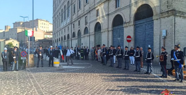 Intitolazione-Via-Loi-