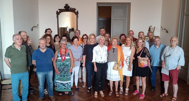 Lass-Rita-Soccio-e-alcuni-rappresentanti-delle-Associazioni-Culturali-recanatesi-