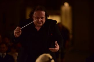 Maestro-Mirco-Barani-Direttore-Corpo-Bandistico-citta-di-Appignano-1--325x217