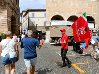 SindacatoPolizia_FF-1-325x244