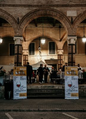 WINE-FESTIVAL-13-290x400