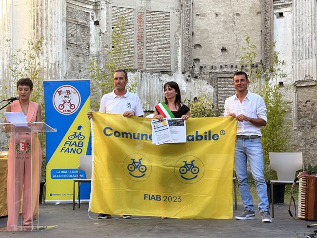bandiera_gialla