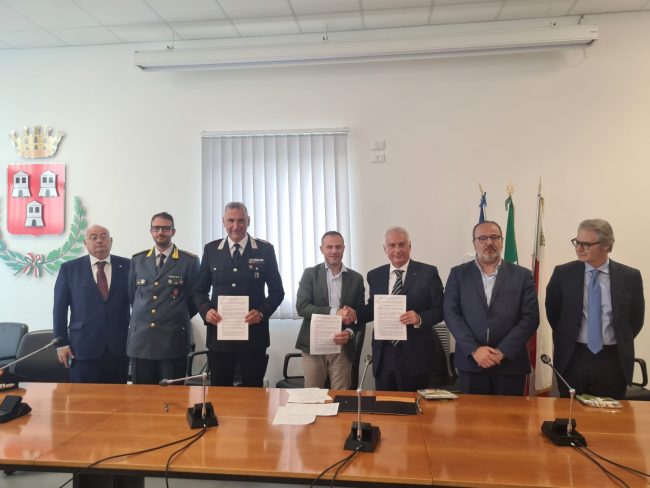 camerino-consegna-chiavi-autorimessa-1-650x488