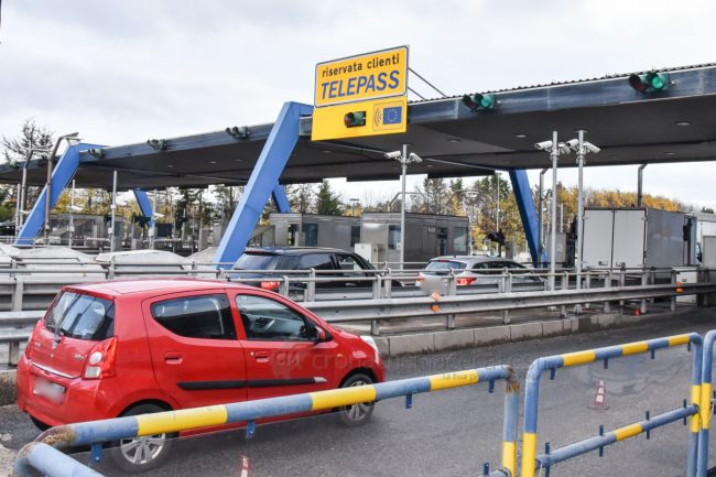 casello-autostrada-a14-civitanova-FDM-1-650x433