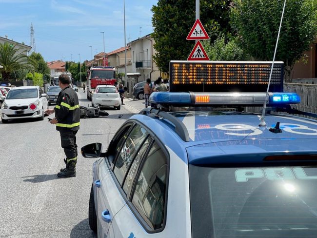 incidente-scooter-auto-santa-maria-apparente-1-650x488