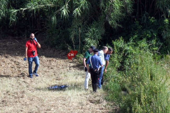 ritrivamento-cadavere-nel-campo-strada-delle-vergini-civitanova-alta-FDM-3-650x433