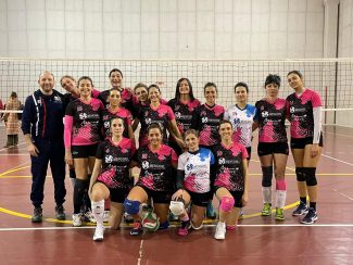 squadra-femminile-2-325x244