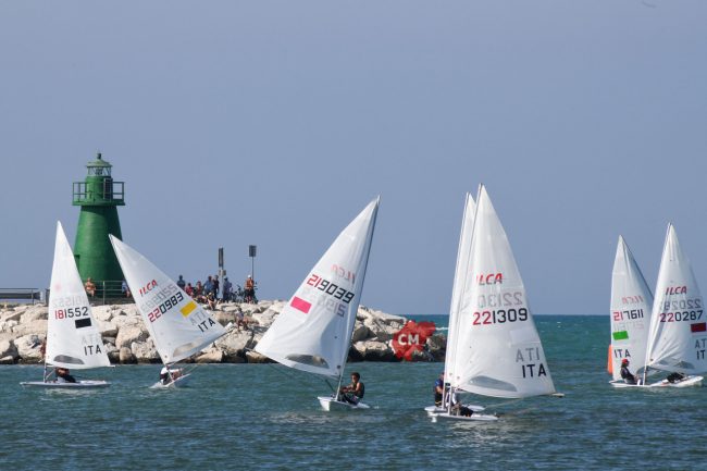 3-palio-dei-pontili-a-vela-area-portuale-civitanova-FDM-5-650x433