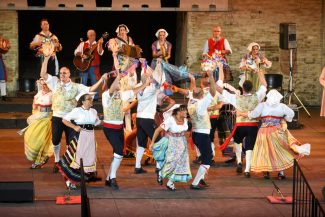 Festival-Folklore_FF-18-325x217