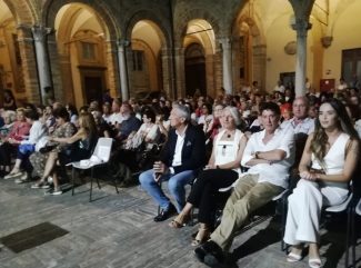 Premiere-INFINITI-PALAZZO-VENIERI-