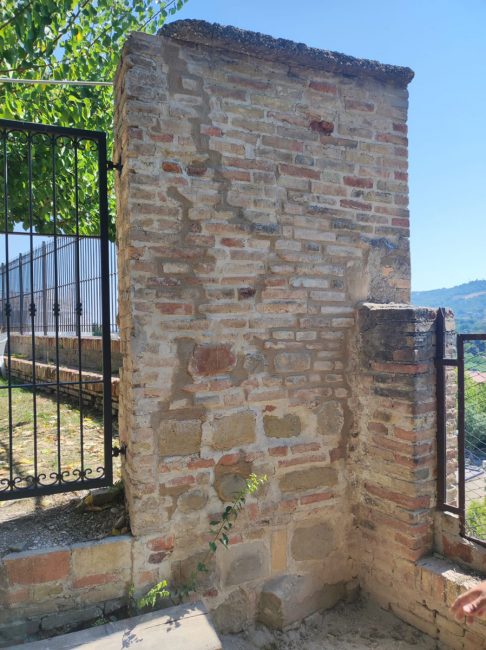 atto-vandalico-s-nicola-buco-riparato