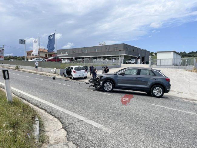 incidente-stradale-strada-maceratese-civitanova-FDM-3-650x488
