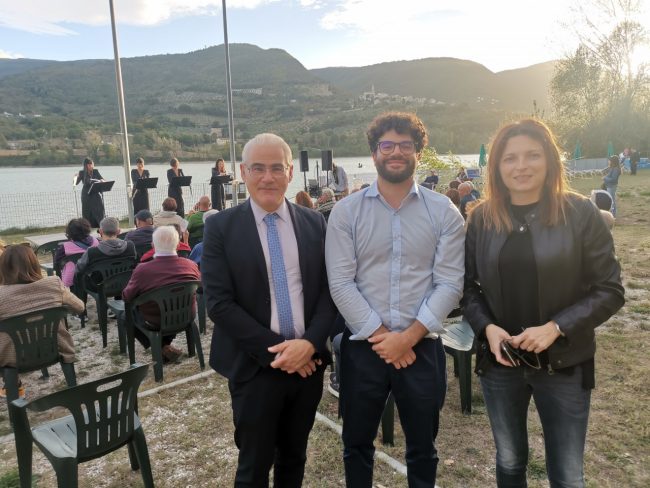 Il-consigliere-regionale-Pierpaolo-Borroni-Diego-Aloisi-assessore-di-Tolentino-e-Silvia-Pinzi-Sindaco-Serrapetrona