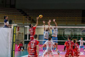banca-macerata-napoli-4-325x217