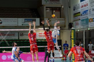 banca-macerata-napoli-5-325x217