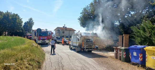 camion-cosmari-carta-a-fuoco-4-650x293