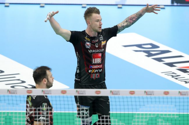 lube-piacenza-semifinale-supercoppa4-zaytsev-650x433