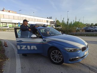 polizia-civitanova-via-einaudi