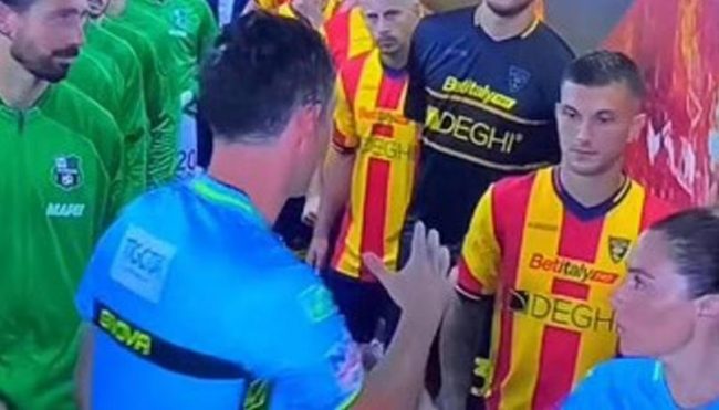 sacchi-stretta-di-mano