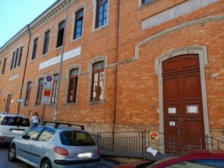 scuola_de_amicic_macerata-1-325x244