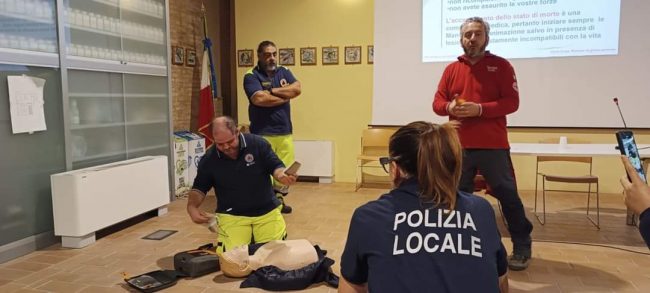 Corsi-croce-rossa-Treia-4-650x293