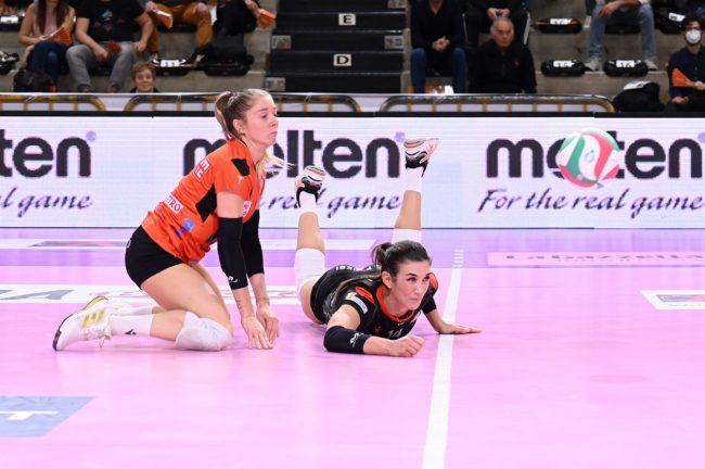 balducci-pallavolo-femminile-6-650x432
