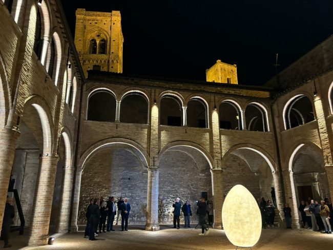 chiostro-castello-al-monte-san-severino-5-650x488