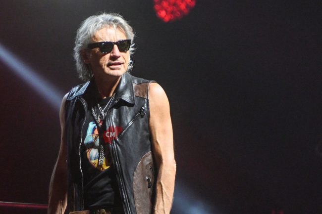 luciano-ligabue-palaprometeo-ancona-FDM-4-650x433